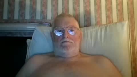 Snapshot of eketman1964 chatting on November 4, 2025, 11:48 pm eketman1964 online show from November 4, 2025, 11:48 pm