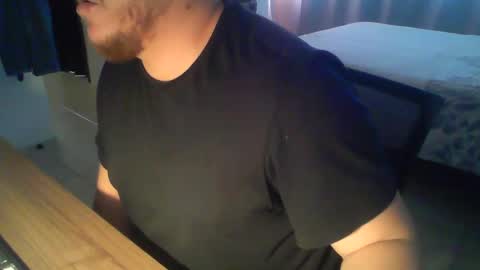 Juan Pablo M online show from November 17, 2025, 6:24 pm