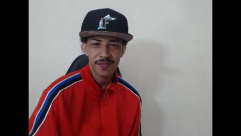 Instagram BelowAbajo online show from August 1, 2026, 5:07 am