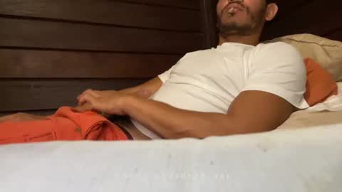 el_papy971 online show from January 26, 2025, 11:39 pm