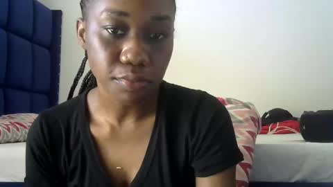 petite online show from March 12, 2025, 12:04 pm