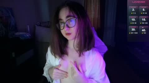 If you like it when I meow give me a thumbs up online show from January 14, 2025, 1:38 pm