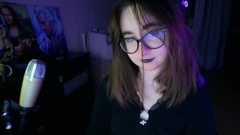 If you like it when I meow give me a thumbs up online show from January 20, 2025, 4:34 pm