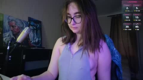 If you like it when I meow give me a thumbs up online show from February 28, 2025, 2:53 pm