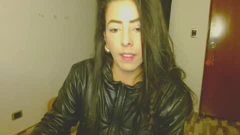 Snapshot of ela_3611 chatting on November 5, 2025, 5:51 am ela_3611 online show from November 5, 2025, 5:51 am