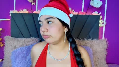 Snapshot of ela_hilton3 chatting on December 14, 2024, 3:36 pm Ela online show from December 14, 2024, 3:36 pm
