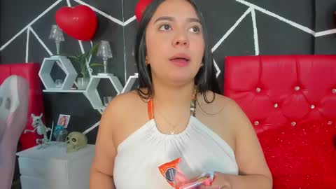 Snapshot of ela_hilton3 chatting on March 9, 2025, 7:05 pm Ela online show from March 9, 2025, 7:05 pm