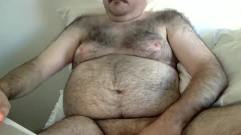 Snapshot of elago chatting on April 19, 2026, 11:29 pm elabear online show from April 19, 2026, 11:29 pm