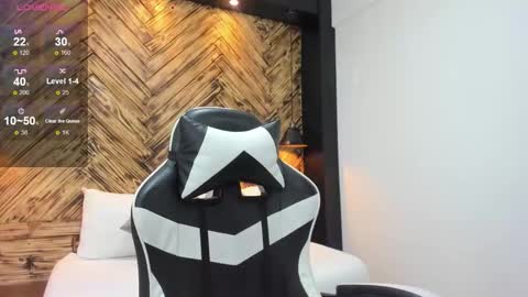 E L A I A online show from March 18, 2026, 12:19 pm