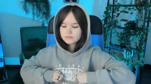 Your sweet girl online show from April 24, 2026, 8:33 pm