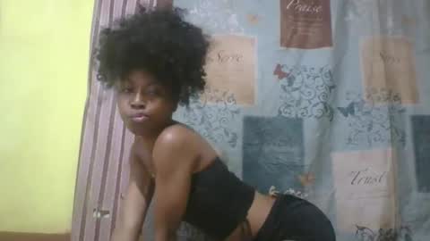 elalia1234 online show from October 13, 2025, 2:33 am