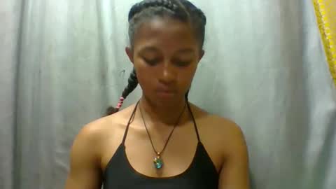 elaliealdy online show from September 25, 2025, 7:34 am