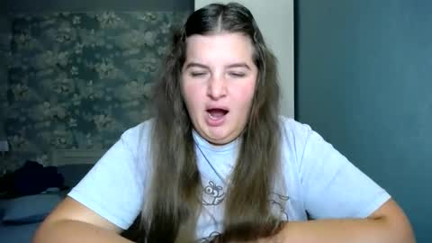 Elanis online show from October 11, 2025, 3:21 pm