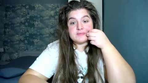 Elanis online show from November 5, 2025, 1:11 pm