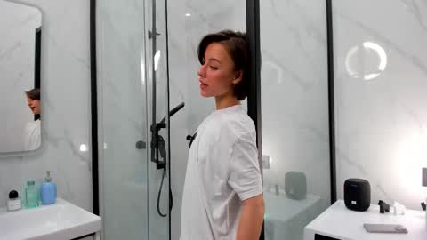 ELA 3 online show from September 23, 2025, 6:16 am