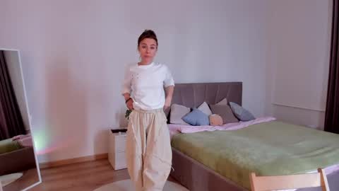 ELA 3 online show from May 14, 2026, 6:42 am