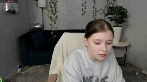 Elly online show from June 22, 2026, 12:46 pm
