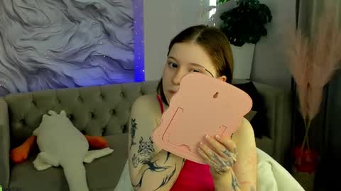 Elly online show from June 23, 2026, 3:04 am