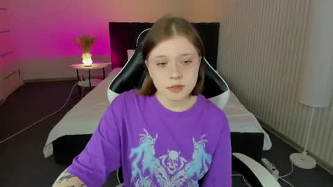 Elly online show from July 7, 2026, 2:58 am