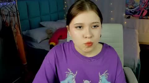 Elly online show from July 15, 2026, 3:01 am
