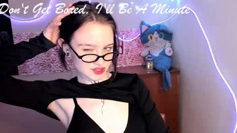 elastikiss online show from February 25, 2026, 7:51 am