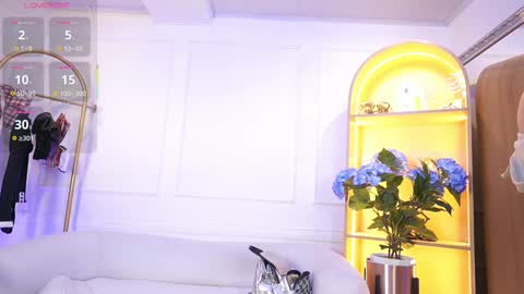 Elasummeer online show from October 4, 2025, 11:52 am