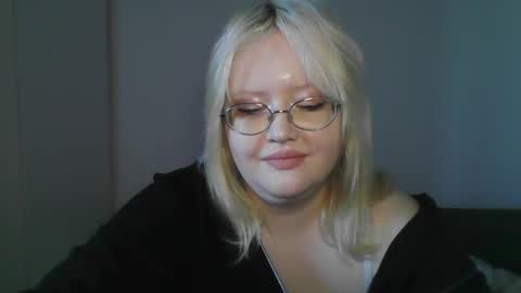 elayne_sweet online show from May 2, 2026, 6:07 am