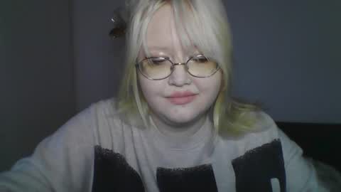 elayne_sweet online show from May 9, 2026, 6:07 am