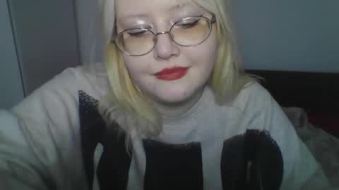 elayne_sweet online show from May 16, 2026, 10:36 am