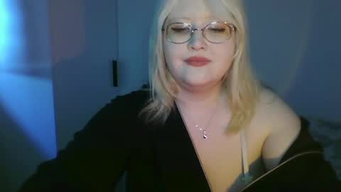 elayne_sweet online show from May 27, 2026, 6:10 am