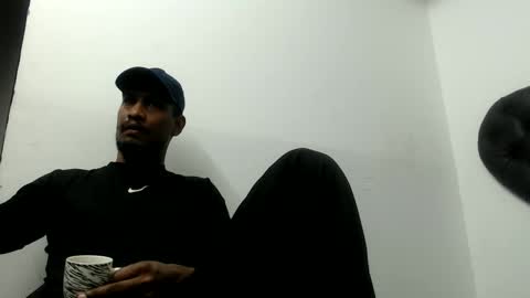 elcaballeroblack online show from June 3, 2026, 3:09 am