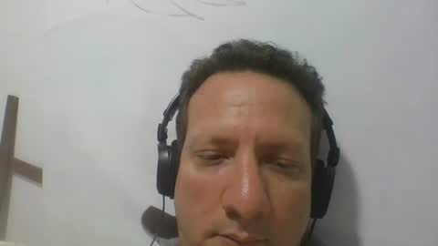 elcamello6 online show from February 8, 2025, 7:48 am