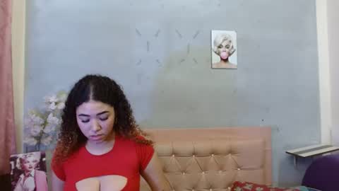 eleanor_rouillard online show from June 16, 2026, 4:42 pm