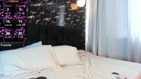 Elecktra online show from October 16, 2025, 7:48 pm