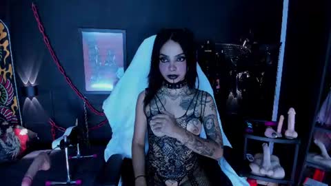 Electra online show from June 12, 2026, 5:01 pm