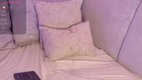 Electra Rhodes online show from July 24, 2026, 9:35 pm