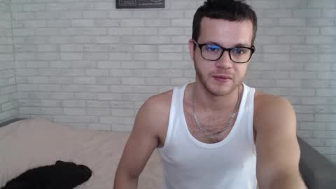 Snapshot of electric_smile chatting on September 24, 2025, 7:33 am Alex online show from September 24, 2025, 7:33 am