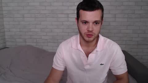 Snapshot of electric_smile chatting on September 26, 2025, 8:18 am Alex online show from September 26, 2025, 8:18 am