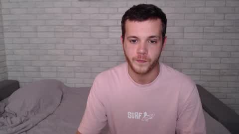 Snapshot of electric_smile chatting on September 28, 2025, 3:39 pm Alex online show from September 28, 2025, 3:39 pm