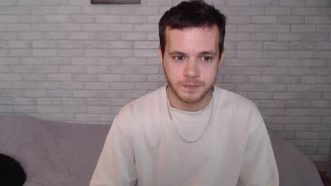 Snapshot of electric_smile chatting on October 4, 2025, 8:56 am Alex online show from October 4, 2025, 8:56 am