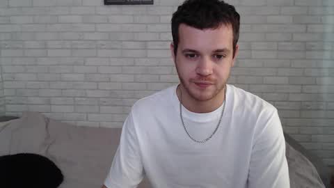 Snapshot of electric_smile chatting on October 9, 2025, 6:44 am Alex online show from October 9, 2025, 6:44 am