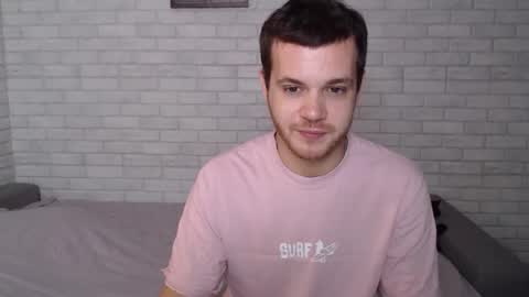 Snapshot of electric_smile chatting on October 10, 2025, 6:34 am Alex online show from October 10, 2025, 6:34 am