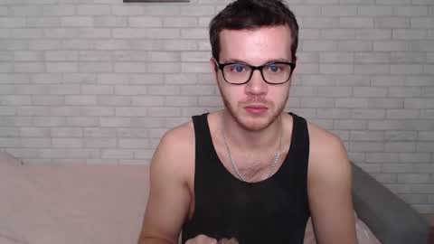 Snapshot of electric_smile chatting on October 21, 2025, 7:09 am Alex online show from October 21, 2025, 7:09 am