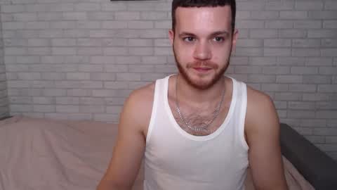 Snapshot of electric_smile chatting on October 31, 2025, 12:50 pm Alex online show from October 31, 2025, 12:50 pm