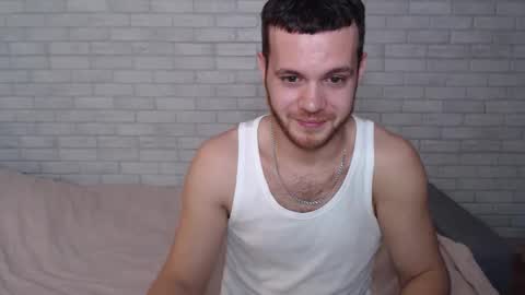 Snapshot of electric_smile chatting on November 6, 2025, 3:24 pm Alex online show from November 6, 2025, 3:24 pm