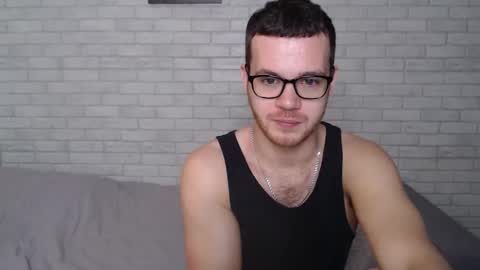 Snapshot of electric_smile chatting on November 8, 2025, 3:18 am Alex online show from November 8, 2025, 3:18 am