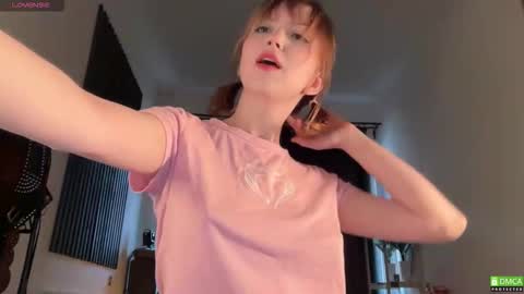 Snapshot of electric_woman chatting on October 23, 2025, 10:36 am Aleksa online show from October 23, 2025, 10:36 am