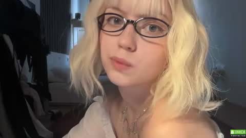 Aleksa online show from July 15, 2026, 2:22 pm