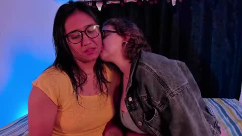 Snapshot of electricnightsxxx chatting on May 27, 2026, 8:17 pm LEXA CLARKE online show from May 27, 2026, 8:17 pm