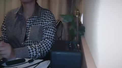 Julia Follow me on Onlyfansju grosroberts online show from February 2, 2025, 10:35 am